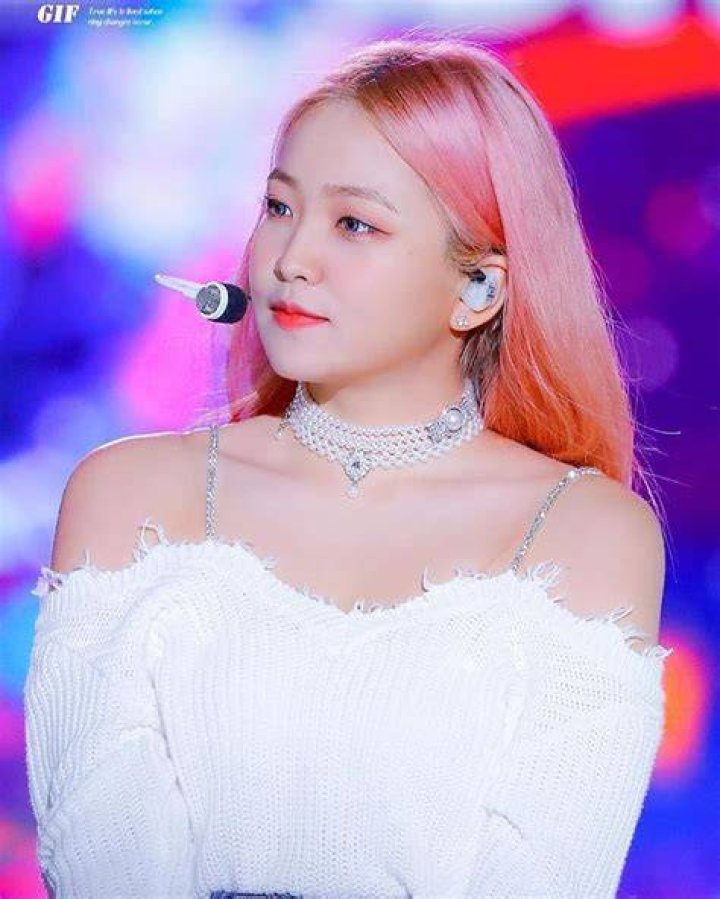 𝙖𝙡𝙚𝙭𝙖 𝙙𝙚𝙢𝙞𝙚 fanpage sur Instagram my heart, this is one of my