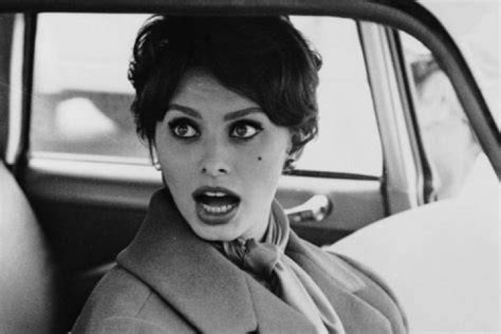 57 years later, Sophia Loren explains iconic Jayne Mansfield photo