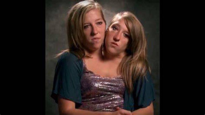 Abby And Brittany Hensel Restroom / Abby And Brittany Hensel Restroom