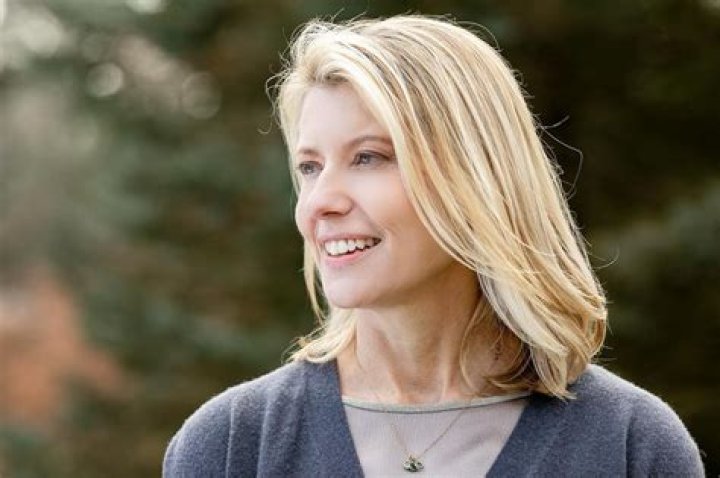 About &mdash; Paula Throckmorton