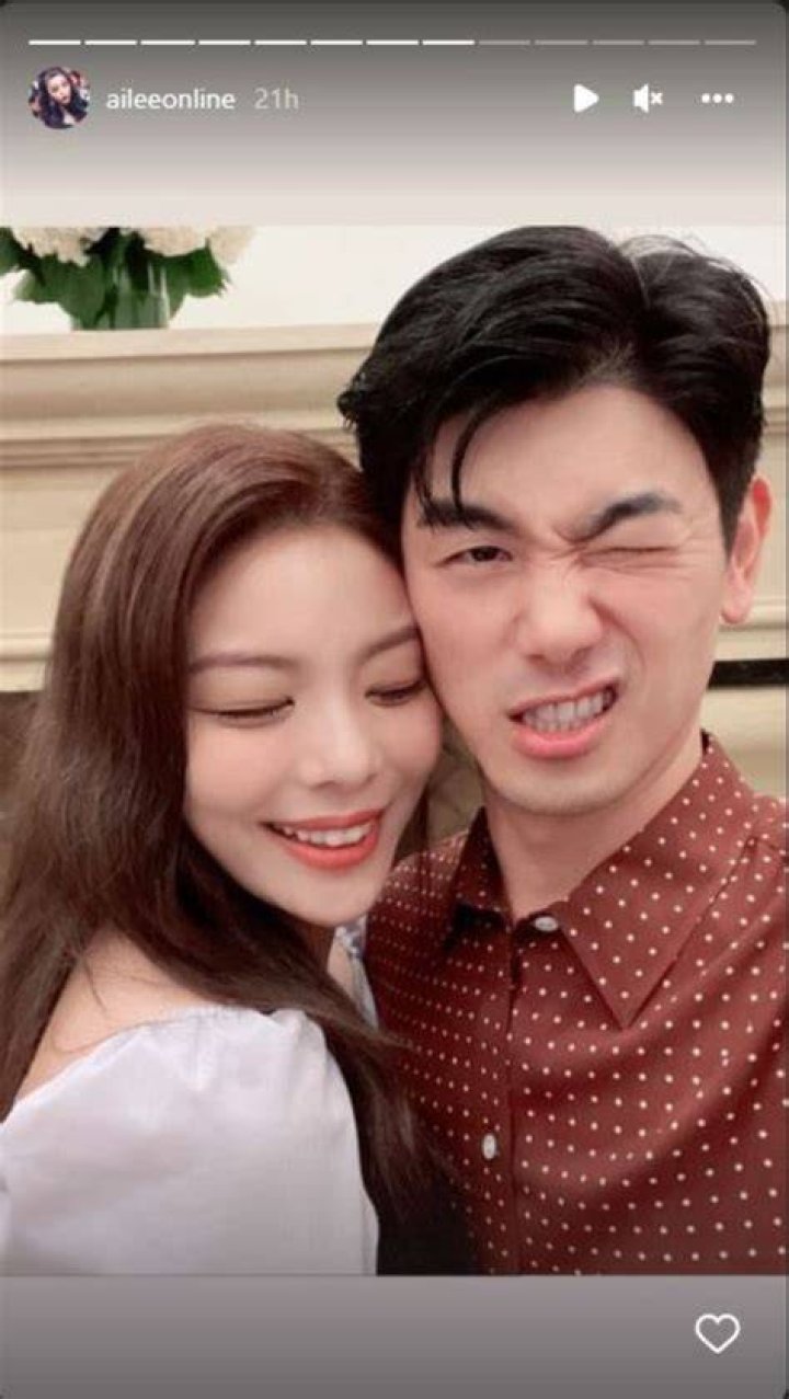 Ailee reveals friendly photos taken with Eric Nam on her Instagram
