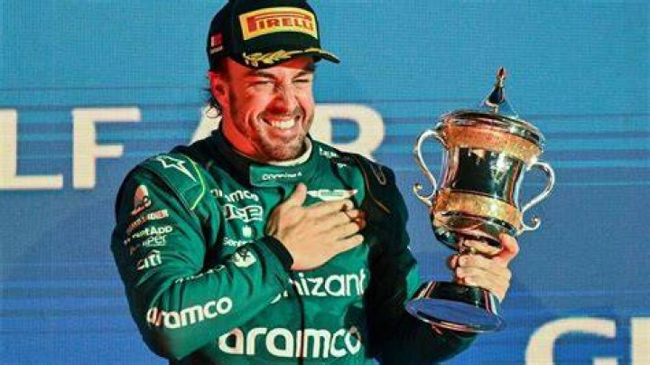 Alonso / Fernando Alonso Vuelve A La Formula 1 Con Renault Deportes Dw