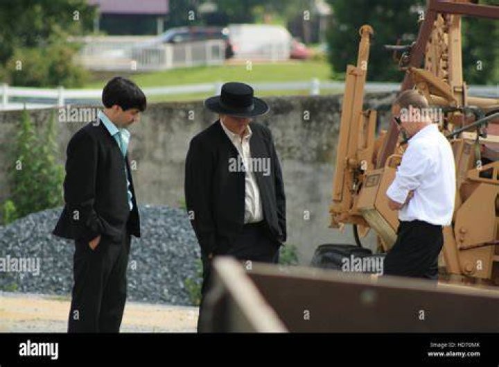AMISH MAFIA, lr Alvin Stoltzfus Lantz, Lebanon Levi, Jolin Zimmerman