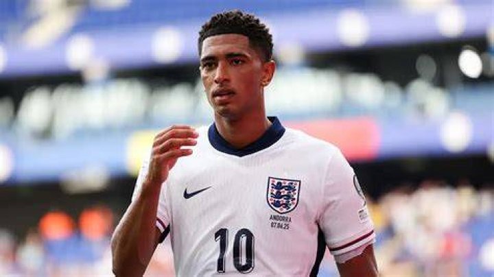 Angleterre Bellingham devient le plus jeune joueur &agrave; avoir disput&eacute; un