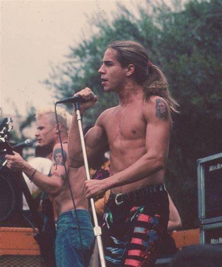 Anthony Kiedis And Young Love The Story Of Their Controversial Romance