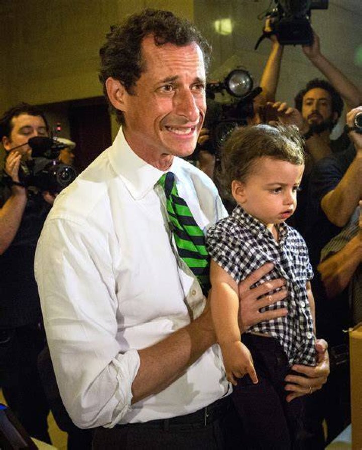 Anthony Weiner, Son The Hollywood Gossip