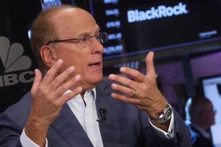 BlackRock boss Larry Fink extends olive branch to GOP