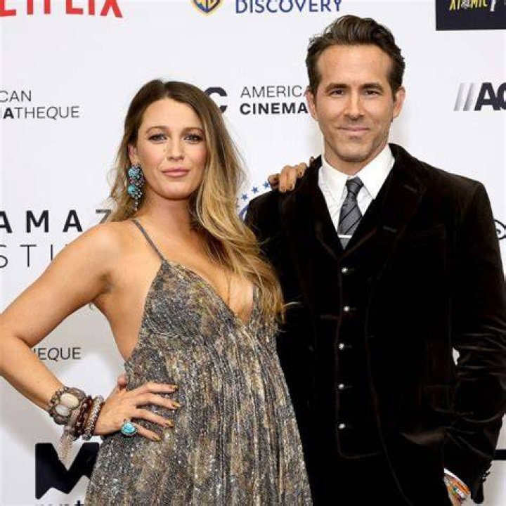 Blake Lively Family Photos, Husband, Siblings, Children Names, Age