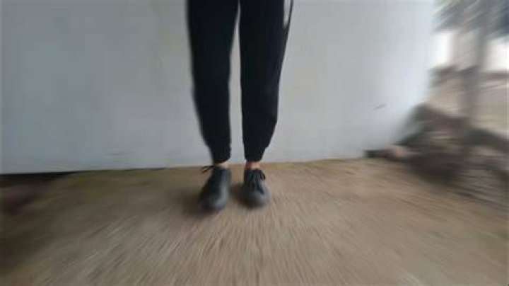 Bleking Step, Waltz Balance, Mazurka, Mincing Step, Sway Balance with a