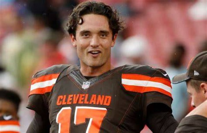 Brock Osweiler Net Worth, Bio, Age, Height, Wiki, Wife, Family, Career