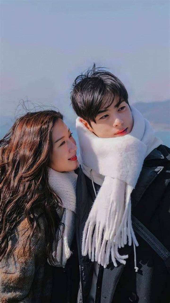 Cha Eun Woo & Moon Ga Young