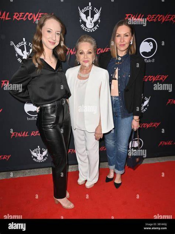 Cherish Lee Opens Up About Losing Her Brother to Addiction & Trying to