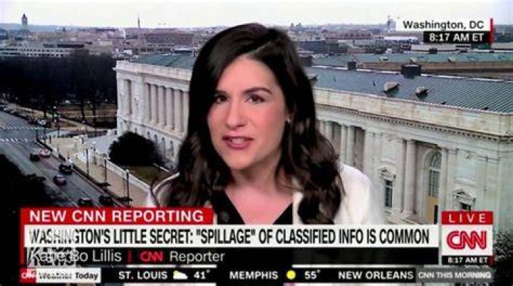CNN reporter shrugs off Biden classified docs scandal 'Happens almost