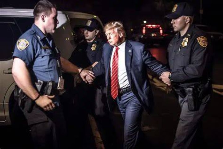 Did Donald Trump get arrested? Viral images baffle