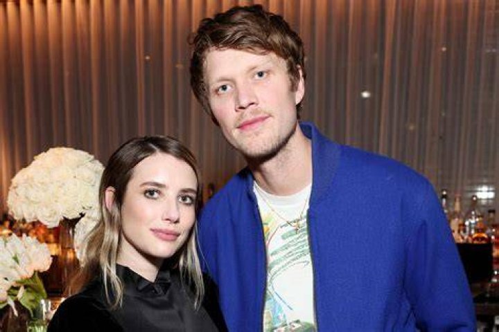 Did Emma Roberts Get a Nose Job? She Says She Broke It on 'AHS' Set