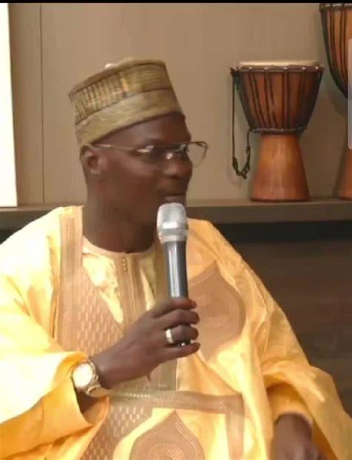 Djeli Lamine Kouyaté Junior joue le Tama YouTube