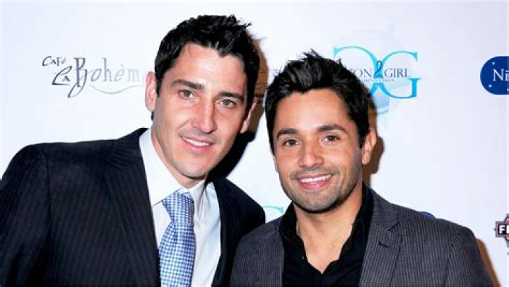 Friends Rally Around Jonathan Knight After Worrisome Post