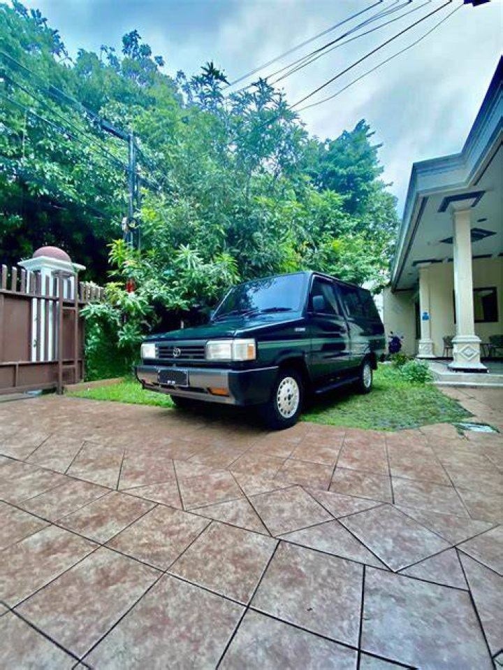 Garasi mobil CBU, JDM, Classic, USDM & Rare