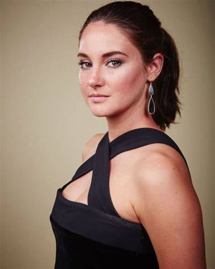 [HQ] Portraits &mdash; ShaileneWoodley at the 26th Annual Environmental