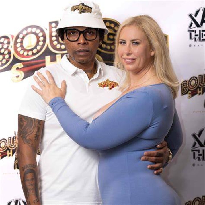 Husband of adult film performer Stormy Daniels seeks divorce Chicago