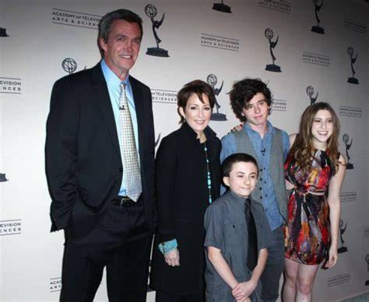 Is Neil Flynn Gay? Meet His Wife Frances Heck, Sexuality Kid