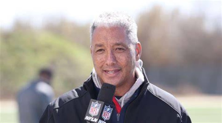 Is Steve Wyche's Related to Sam Wyche? Family, Net Worth current