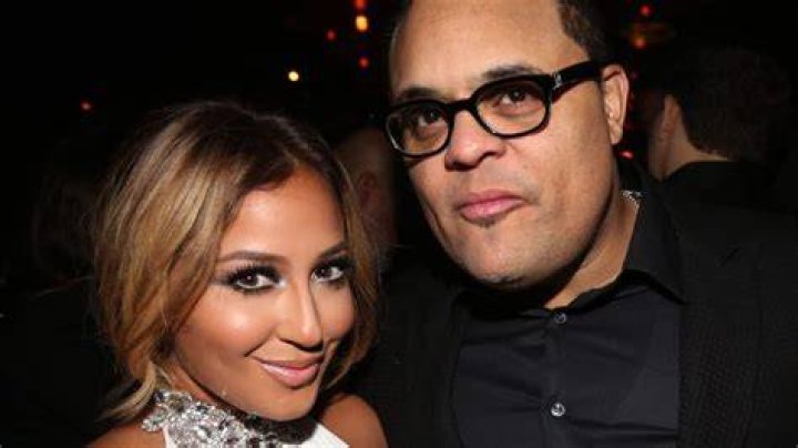 Israel Houghton Being Sued The Light 103.9 FM