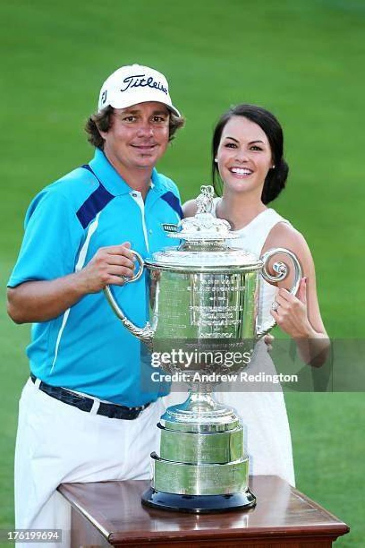 Jason Dufner And His Wife Had Mini Golf And Corn Hole At Their Wedding