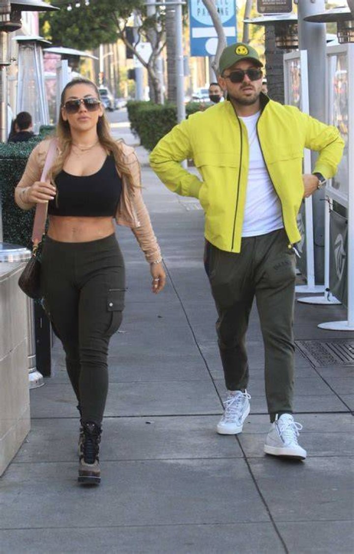 Jenn Harley With boyfriend Joe Ambrosole in Beverly Hills14 GotCeleb