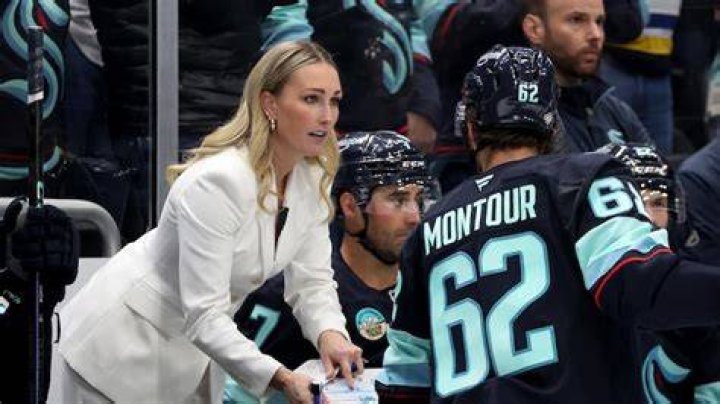 Jessica Campbell HOCKEY Illustriousness Ejournal Photogallery