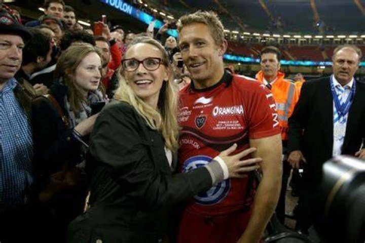 Jonny Wilkinson and new bride Shelley Jenkins pictured together
