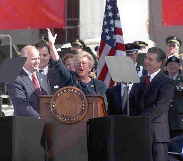 Kay Ivey sworn in as Alabama&rsquo;s 54th Governor