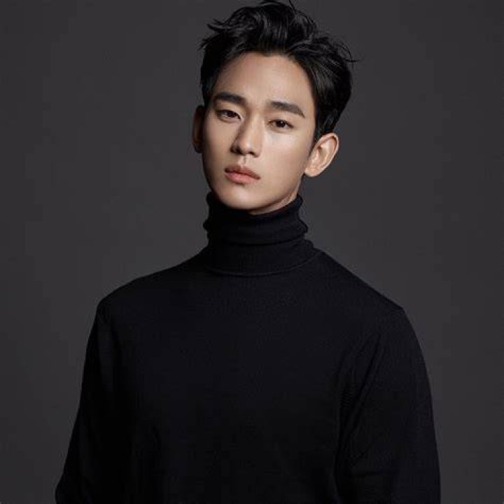 Kim Soo Hyun Biodata Profil, Fakta, Umur, Agama, Pacar, Single, Drama