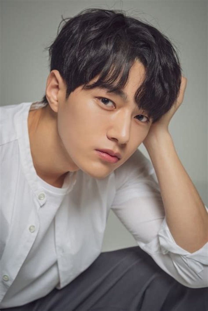 L (Kim Myung Soo) to reportedly star in new MBC drama 'Accounting Firm