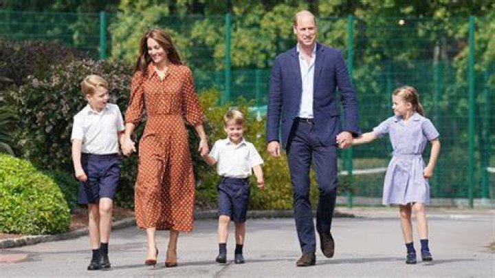 Lambrook School Royal children Charlotte and Louis arrive for