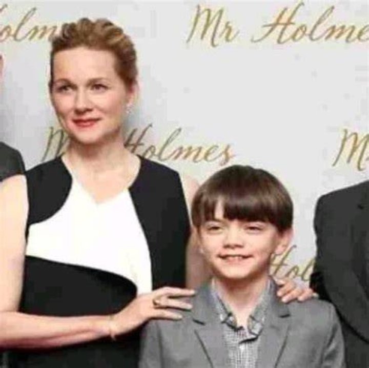 Laura Linney has a baby boy after keeping pregnancy off the radar Los