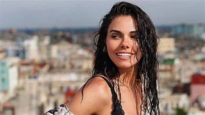 Livia Brito shows off her toned body in a mini bikini and about to