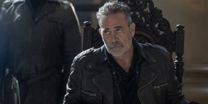 ‘Walking Dead’ actor Jeffrey Dean wife, Hilarie Burton, tells