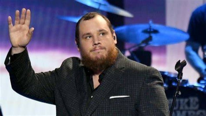 Luke Combs pays for funeral expenses of men who died at music festival