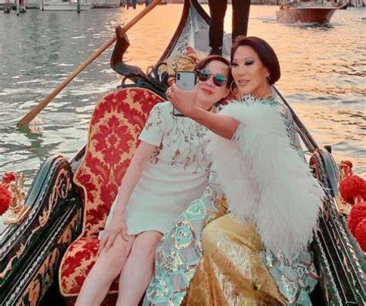Lynn Ban with her mother