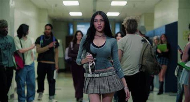 Madison Beer Hits Back at THOSE Cameron, Hayes, Carter & Nash Dating