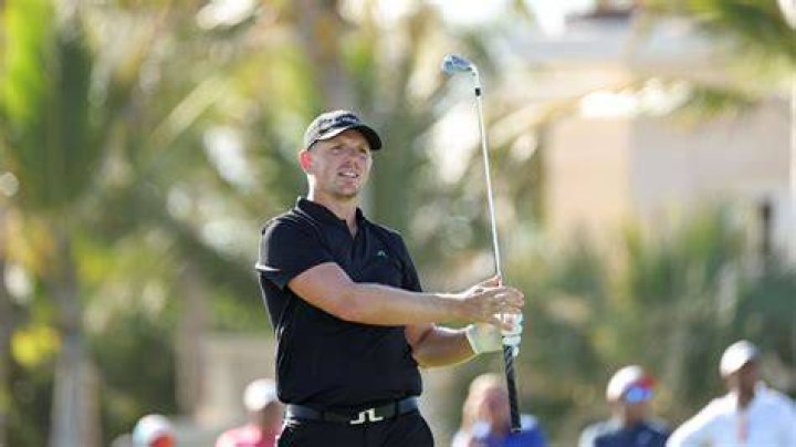 Matt Wallace uses late birdie run to capture first PGA TOUR title