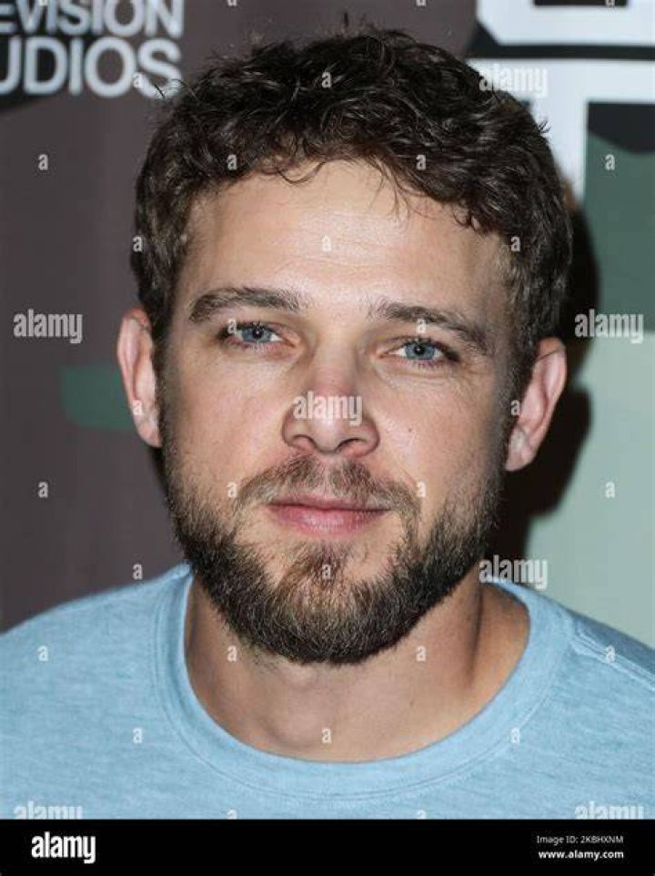 Max Thieriot Photos Photos Red Carpet Arrivals at 'Bates Motel