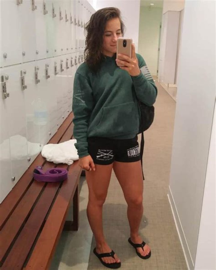 Maycee Barber Feet (114 photos) feet.wiki