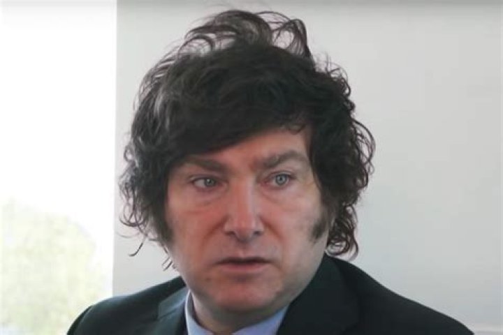 Medio argentino revela que Javier Milei termin&oacute; &ldquo;a los gritos&rdquo; con