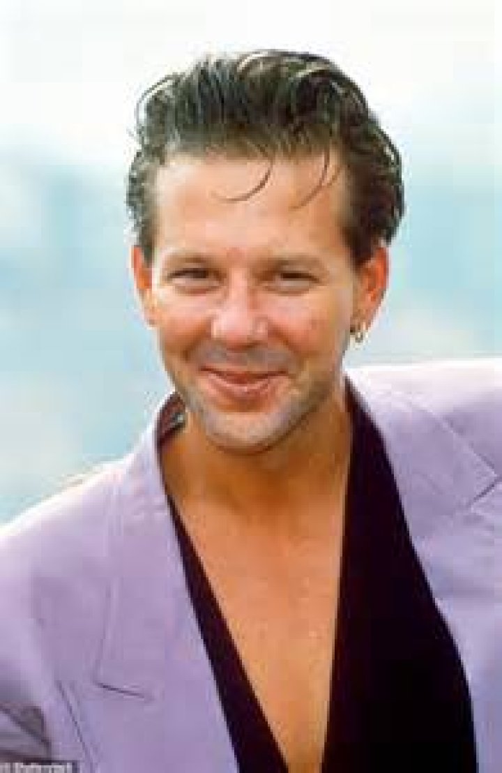 Mickey Rourke shows off his new weight loss again Daily Mail Online