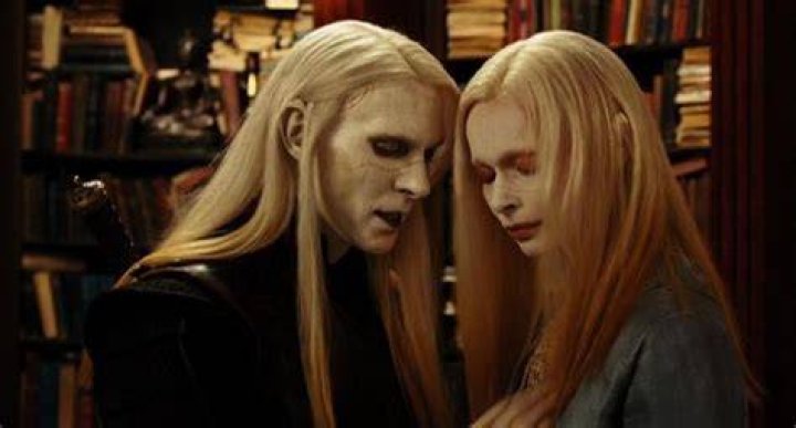 Mother Photos, Sister Photos, Hellboy Tattoo, Boys Wallpaper, Young