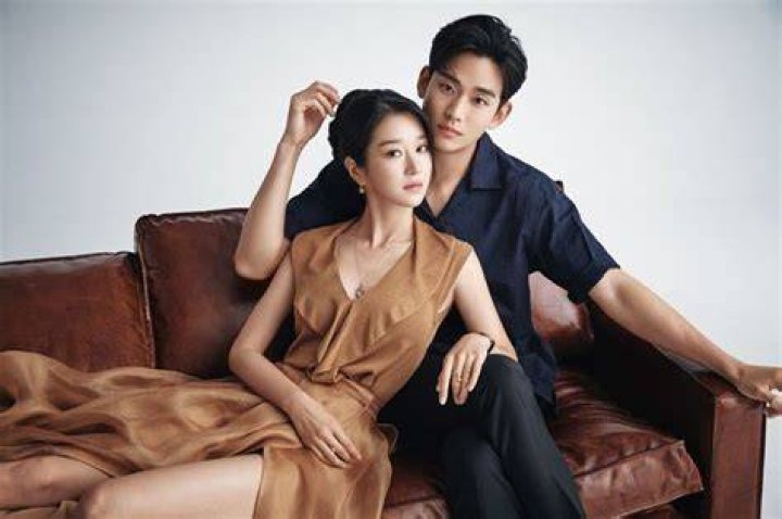 Netizens Prove Kim Soo Hyun And Seo Ye Ji Look So Alike They Could Be