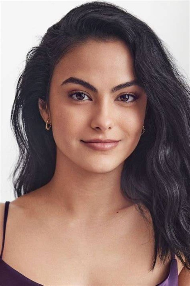 Pictured Camila Mendes Best Pictures From New York Fashion Week