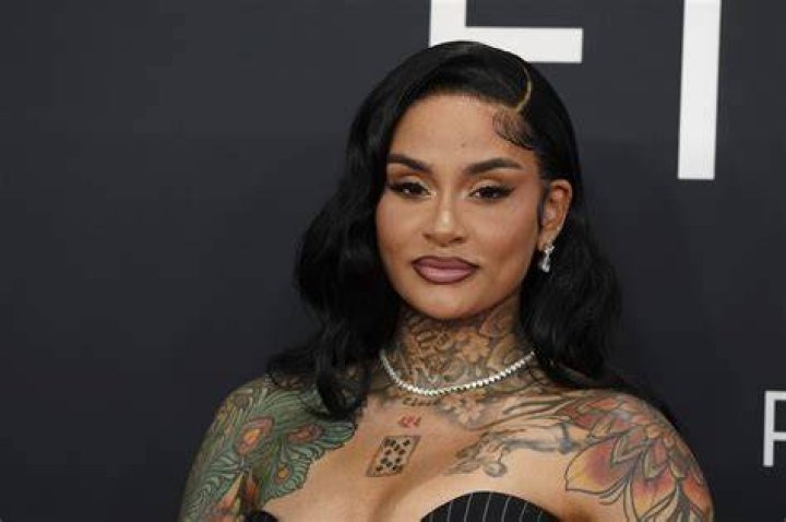 Related image Kehlani Singer, Kehlani Parrish, Silly Faces, Tsunami
